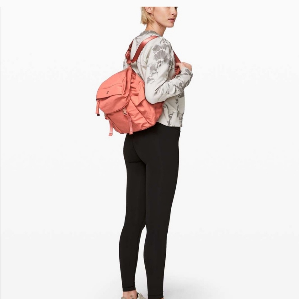 Lululemon back to me backpack 8.5L